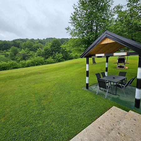 Apartman Mile - Holiday House Смолянац Экстерьер фото
